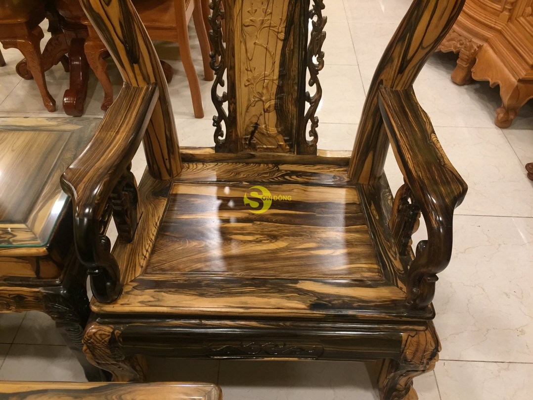Bộ bàn ghế chạm đào gỗ mun sọc cột 10, 6 món – BBG319 (Ảnh 9)