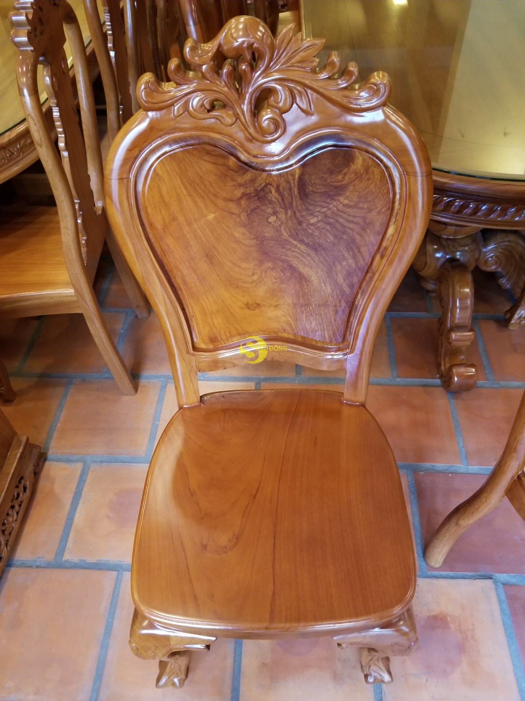 Bộ bàn ăn louis gỗ gõ đỏ 8 ghế ovan – BBA2238B (Ảnh 8)