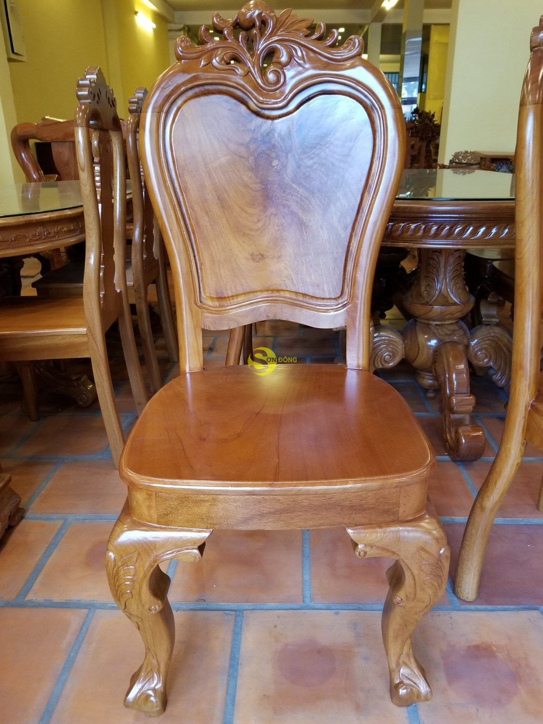 Bộ bàn ăn louis gỗ gõ đỏ 8 ghế ovan – BBA2238B (Ảnh 6)