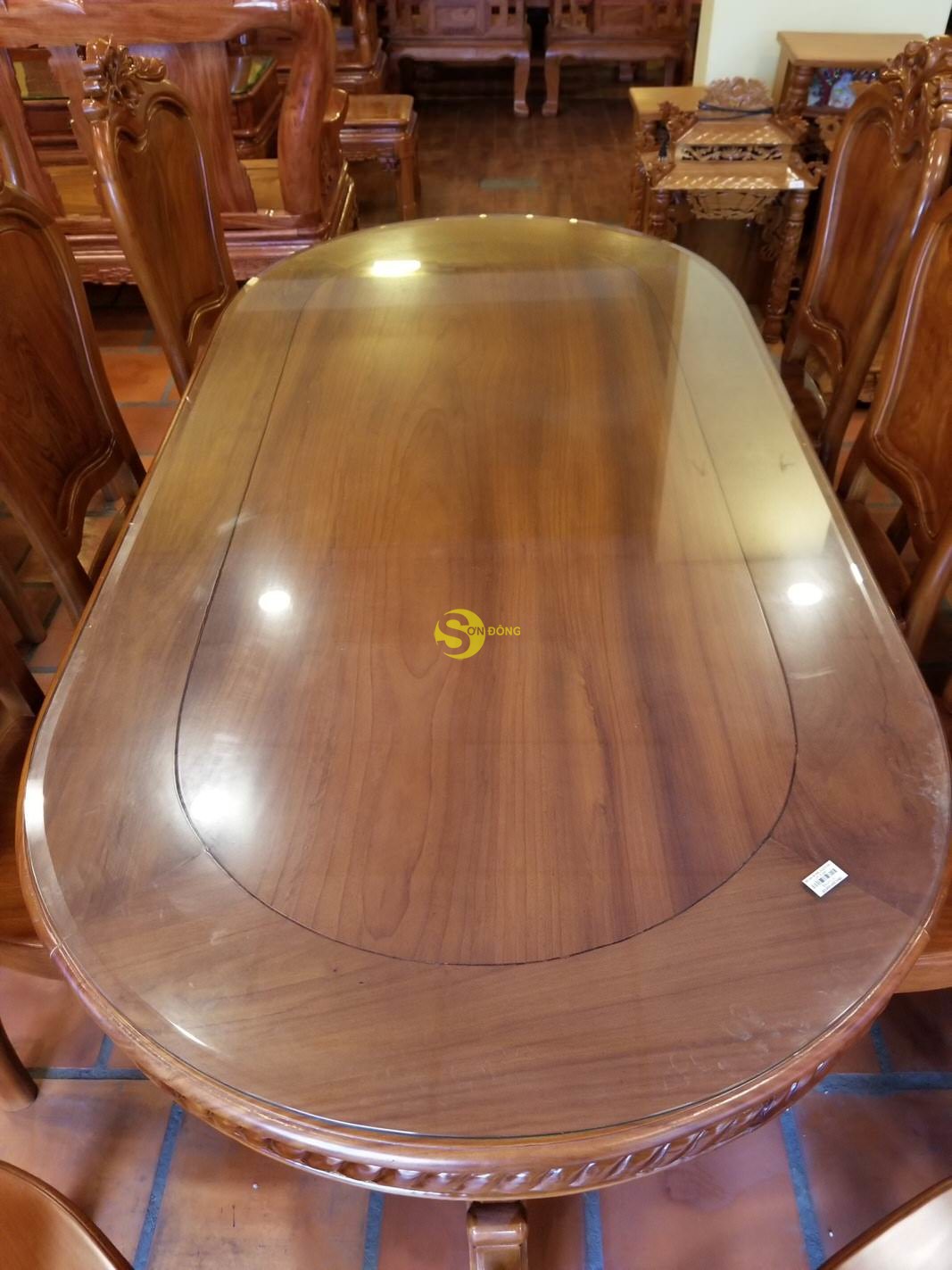 Bộ bàn ăn louis gỗ gõ đỏ 8 ghế ovan – BBA2238B (Ảnh 3)