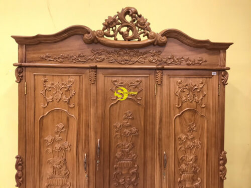 Tủ quần áo chạm hoa hồng TQA213