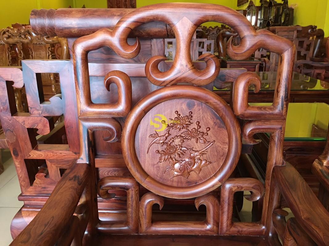 Bộ bàn ghế triện móc tựa chạm tứ quý 100% gỗ cẩm lai 10 món – BBG410 (Ảnh 9)