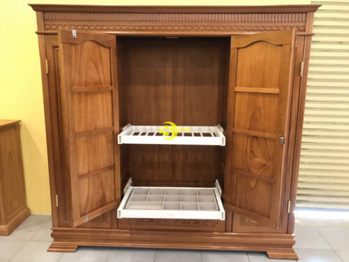 Tủ quần áo gõ đỏ TQA250