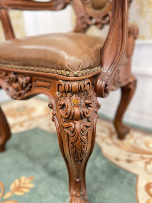 Ghế chủ tọa hoàng gia Louis Fidia - GA087B