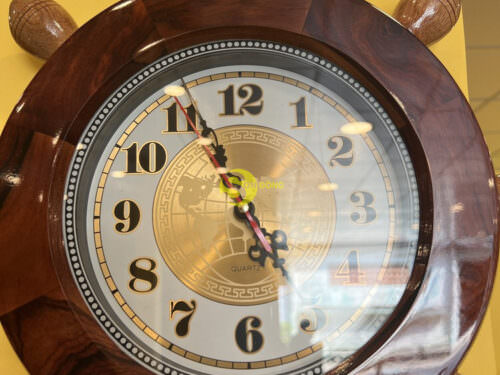 dong ho treo tuong mo neo cam lai dh60 4