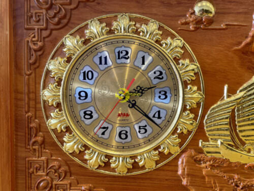 Tranh đồng hồ thuận buồm xuôi gió gỗ hương Dát Vàng T1842