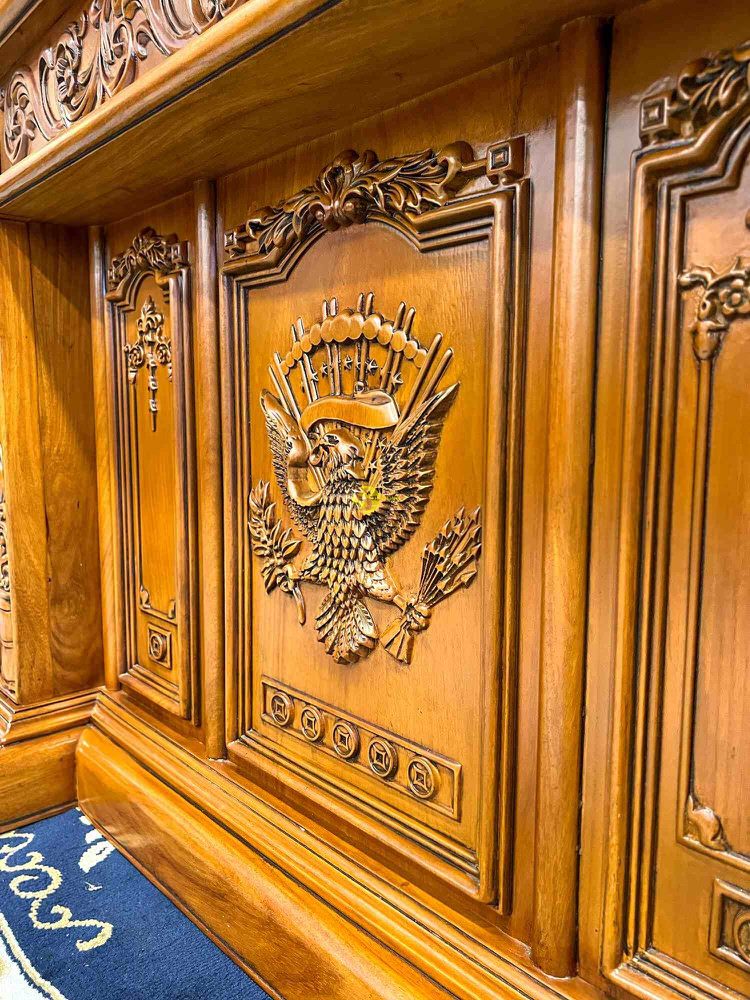 Ban lam viec co dien Obama go go do 3