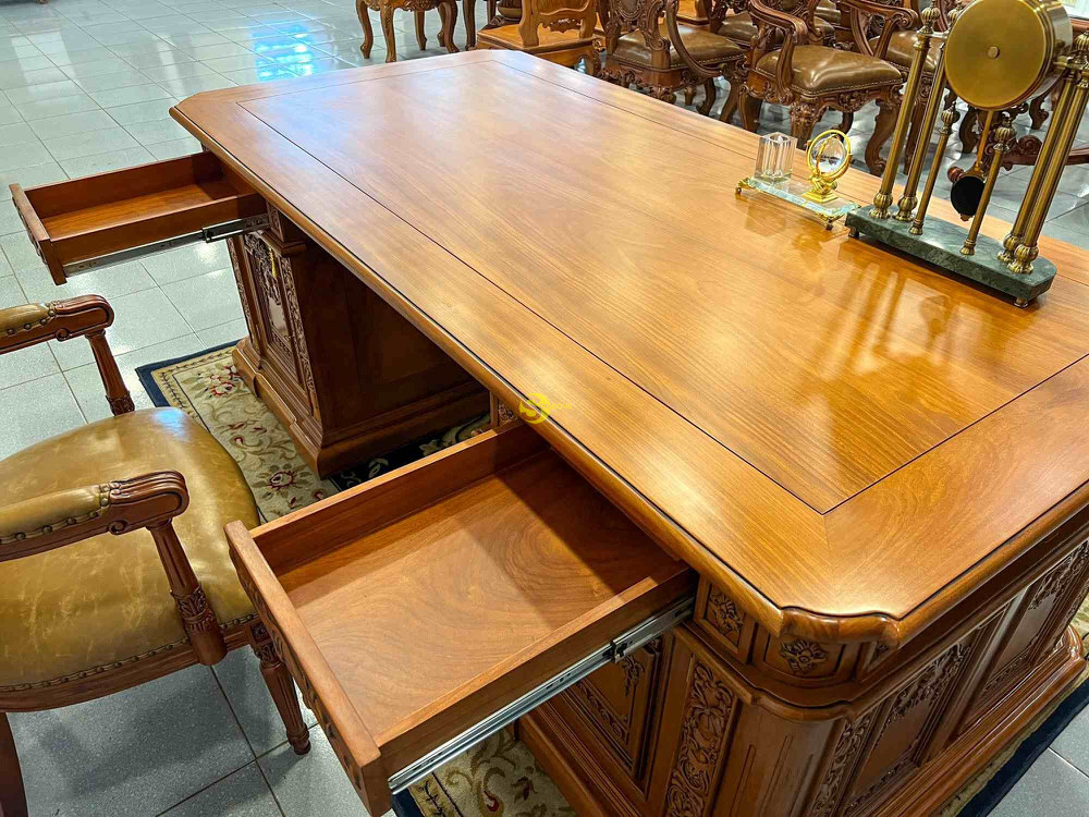 Ban lam viec co dien Obama go go do 8