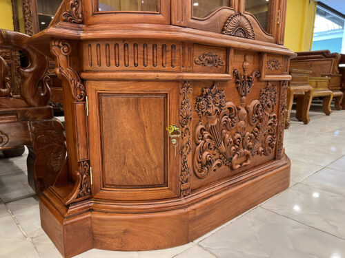 Tu ruou huong da hoang gia co dien 1 12