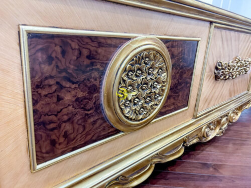 Tủ tivi hoàng gia gỗ beech dát vàng - TTV231HD