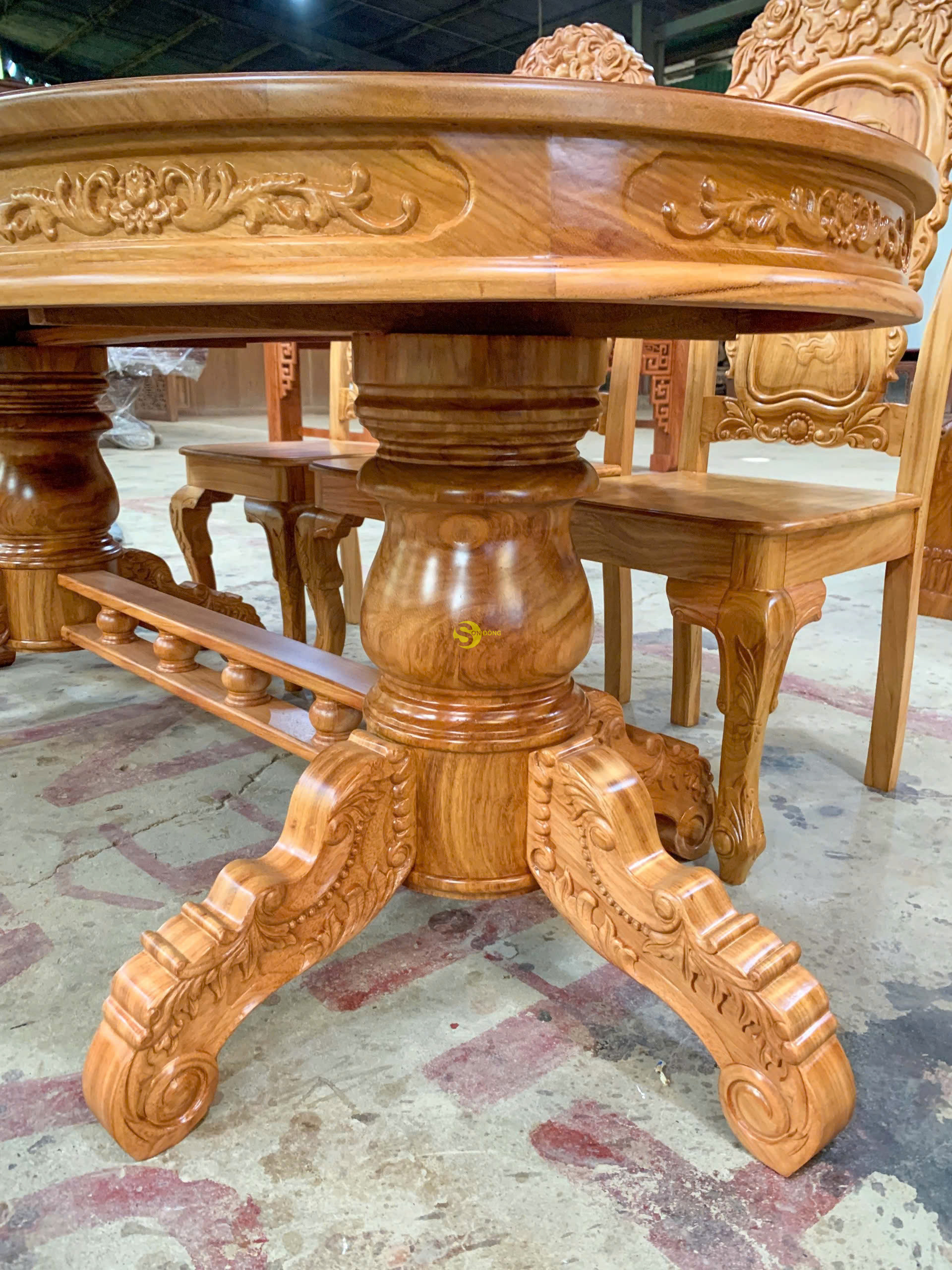 Bộ bàn ăn gõ đỏ 8 ghế hoa hồng bàn Oval-BBA2348B 37 Bo ban an go do 8 ghe hoa hong ban Oval BBA2348B 9