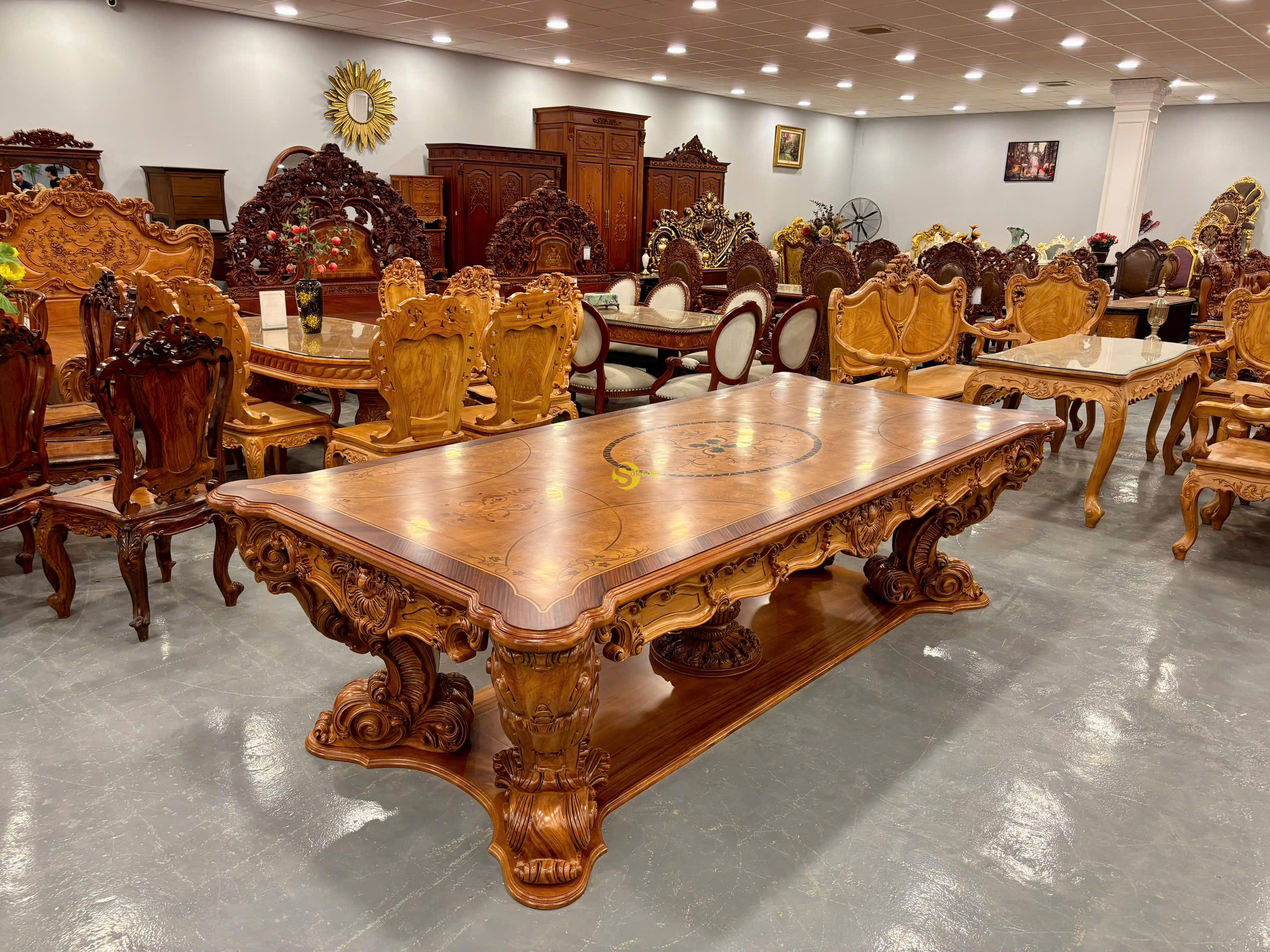 Bàn ăn hoàng gia Louis Minerva cẩn veneer - BA767
