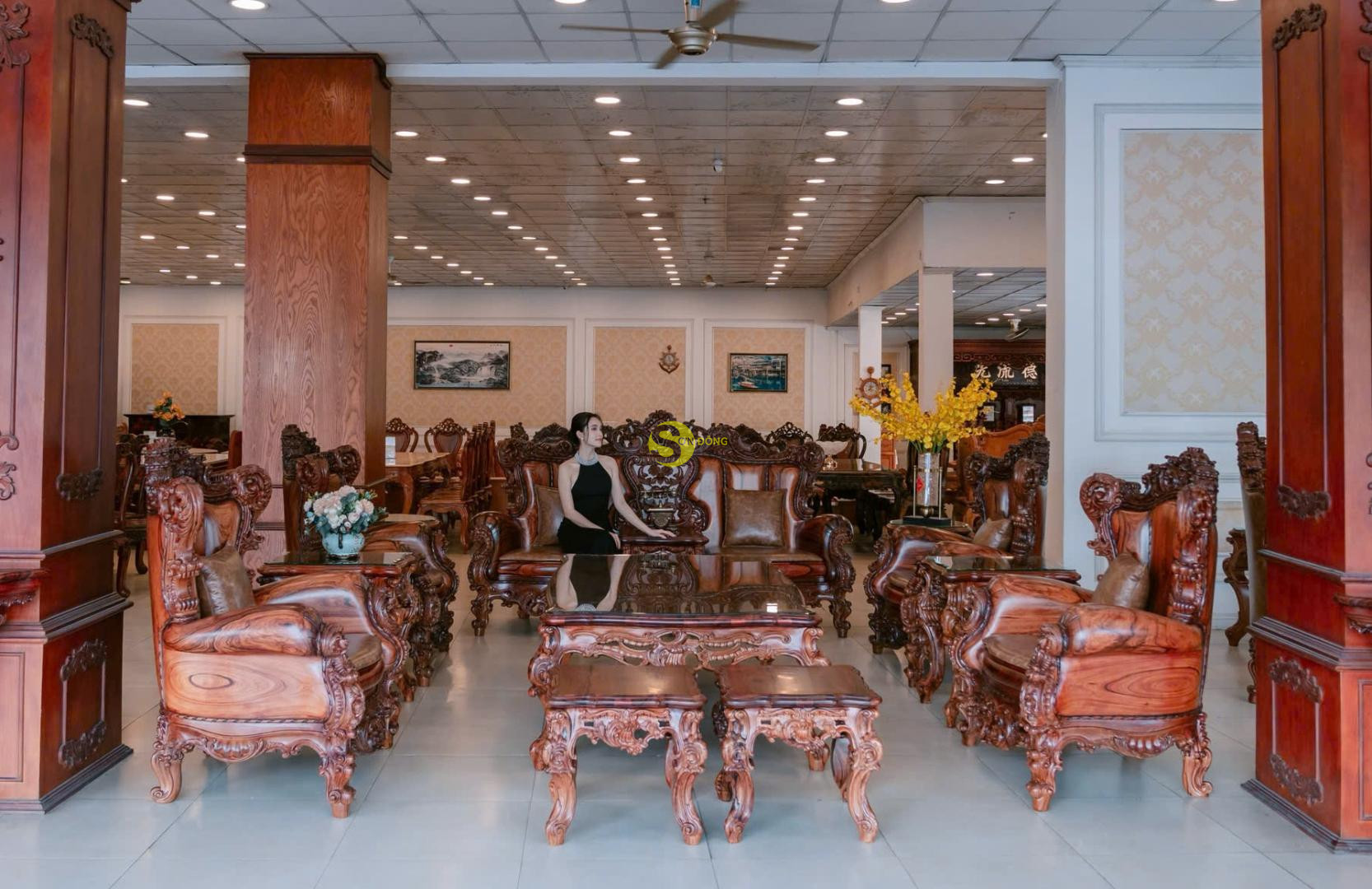 Sofa Hoàng Gia Super Luxury Phiên bản Limited 2026 | 14 món - BBG5586C 1 Sofa Hoàng Gia Super Luxury Phiên bản Limited 2026 | 14 món - BBG5586C