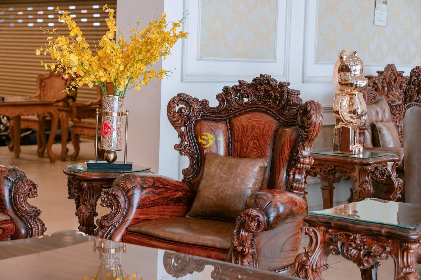 Sofa Hoàng Gia Super Luxury Phiên bản Limited 2026 | 14 món - BBG5586C 7 Sofa Hoàng Gia Super Luxury Phiên bản Limited 2026 | 14 món - BBG5586C - Ảnh 7