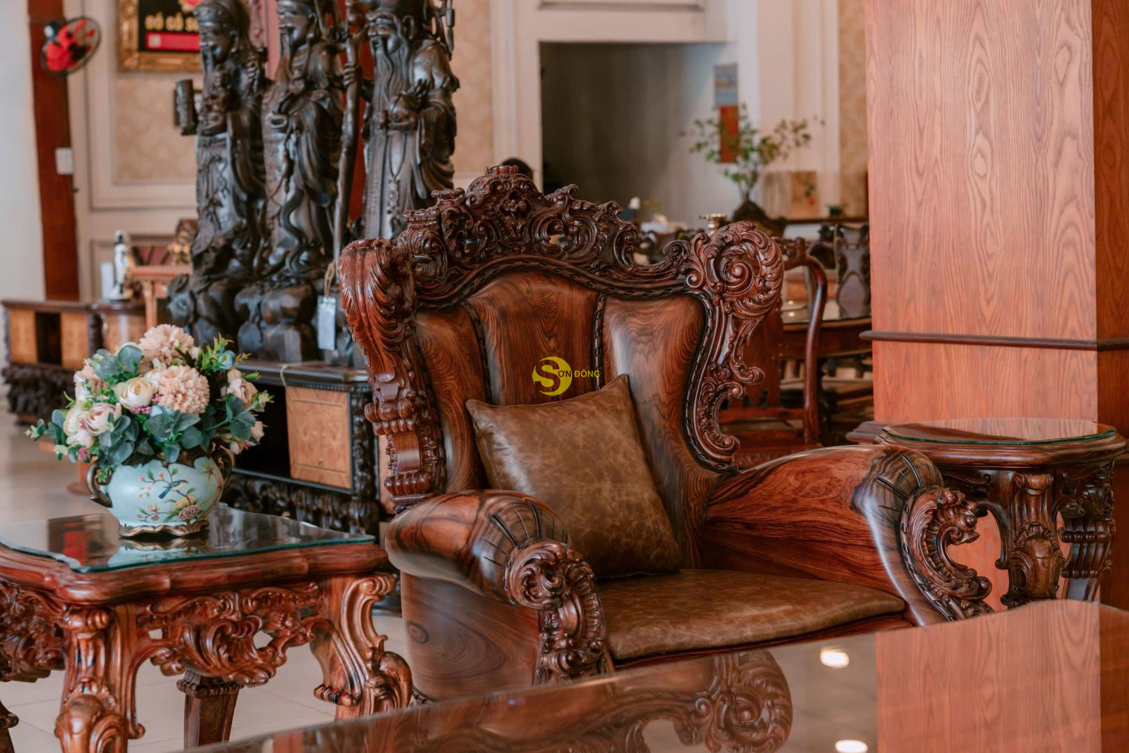 Sofa Hoàng Gia Super Luxury Phiên bản Limited 2026 | 14 món - BBG5586C 25 Sofa Hoàng Gia Super Luxury Phiên bản Limited 2026 | 14 món - BBG5586C - Ảnh 25