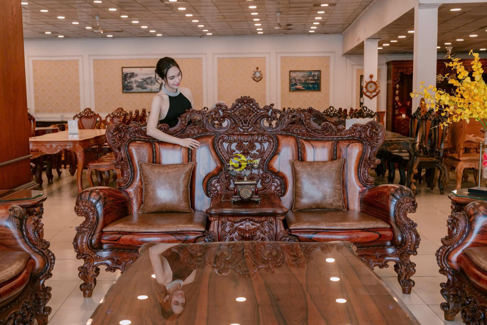 Sofa Hoàng Gia Super Luxury Phiên bản Limited 2026 | 14 món - BBG5586C 24 Sofa Hoàng Gia Super Luxury Phiên bản Limited 2026 | 14 món - BBG5586C - Ảnh 24