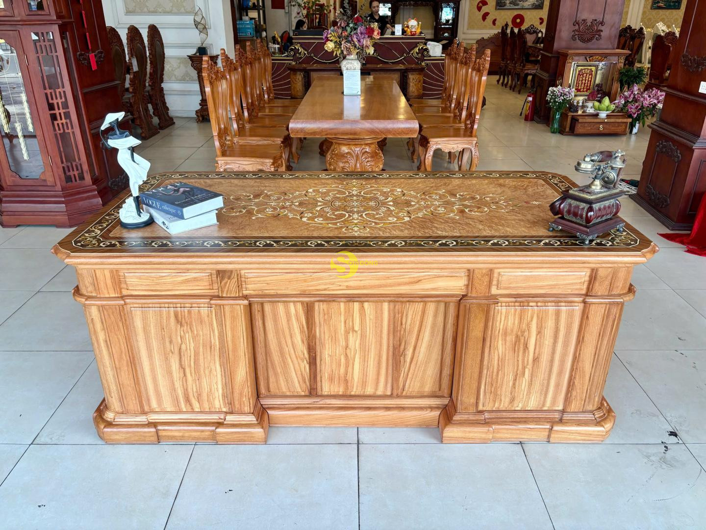 Bàn làm việc cổ điển trơn gỗ gõ đỏ 197*97 - BLV17