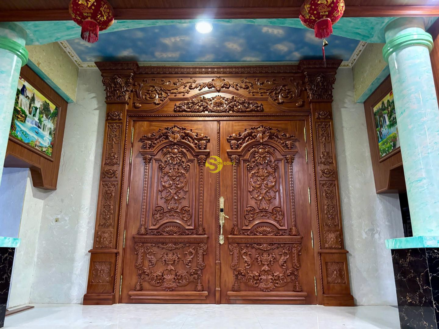 Cửa chính cổ điển - hàng công trình
