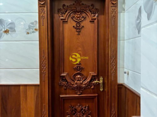 Cua phong co dien hang cong trinh3