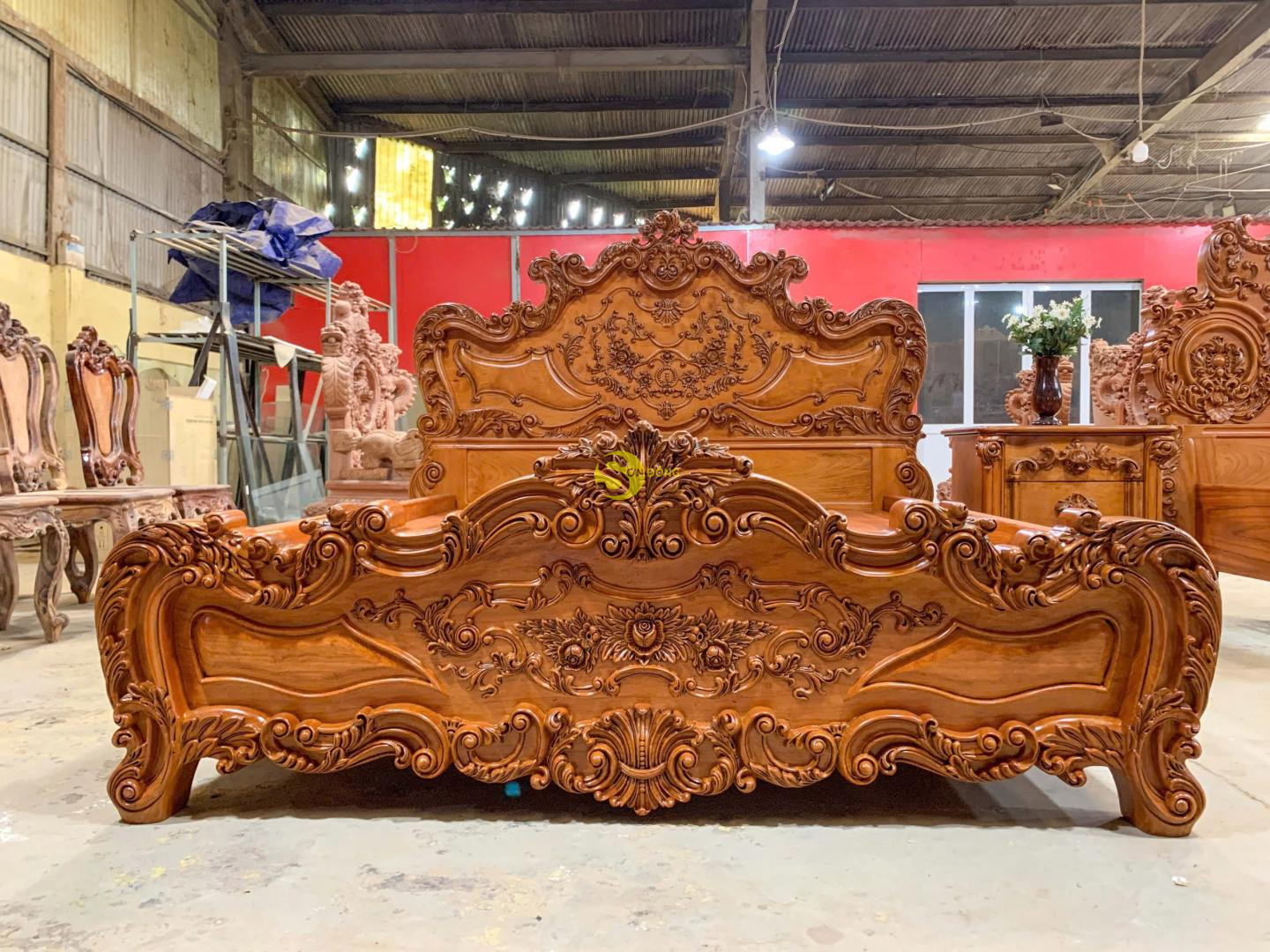 Giường ngủ cổ điển Châu Âu gỗ gõ đỏ 1,8x2m GN20 7 Giường ngủ cổ điển Châu Âu gỗ gõ đỏ 1,8x2m GN20 - Ảnh 7