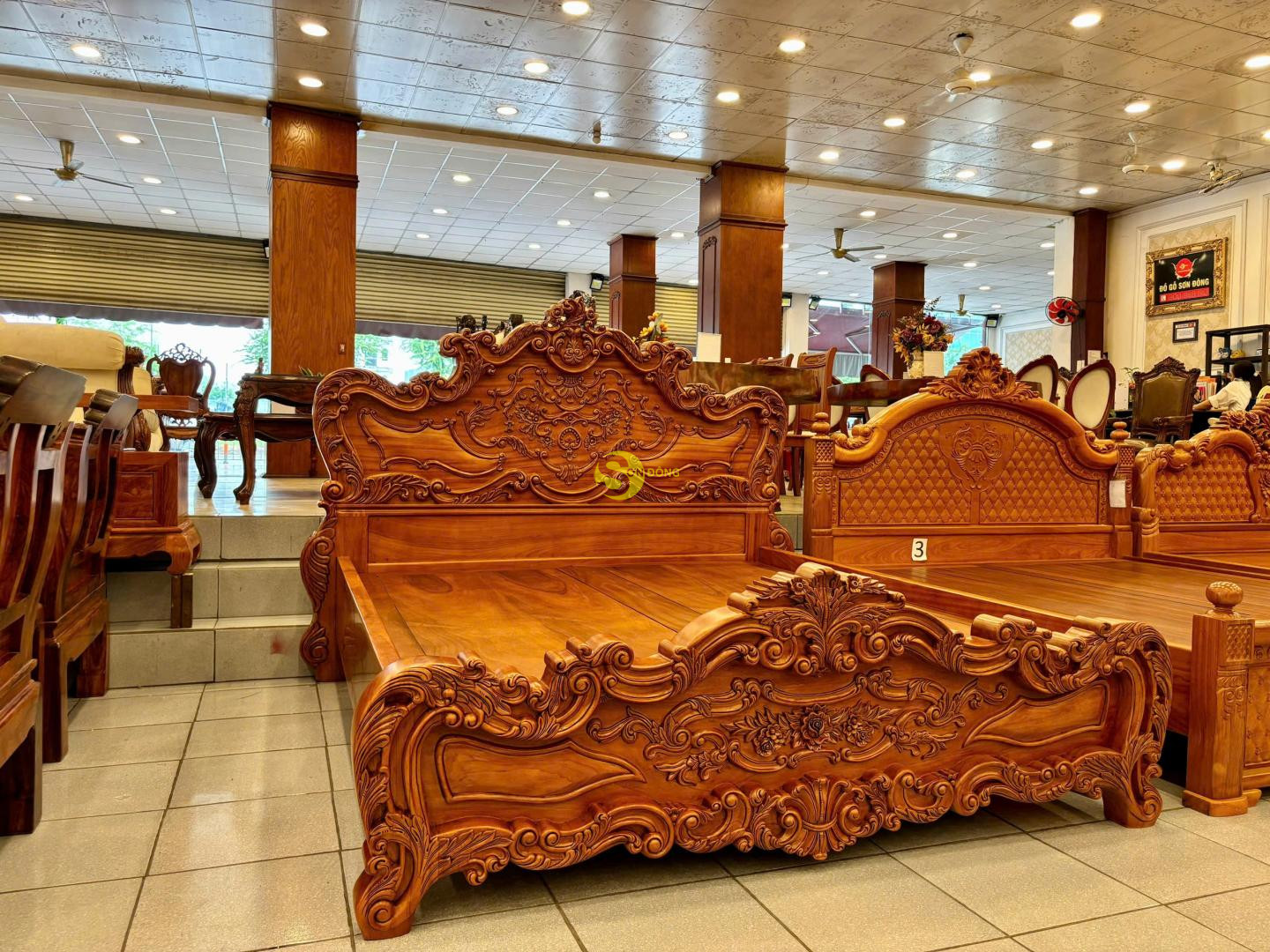 Giường ngủ cổ điển Châu Âu gỗ gõ đỏ 1,8x2m GN20 5 Giường ngủ cổ điển Châu Âu gỗ gõ đỏ 1,8x2m GN20 - Ảnh 5