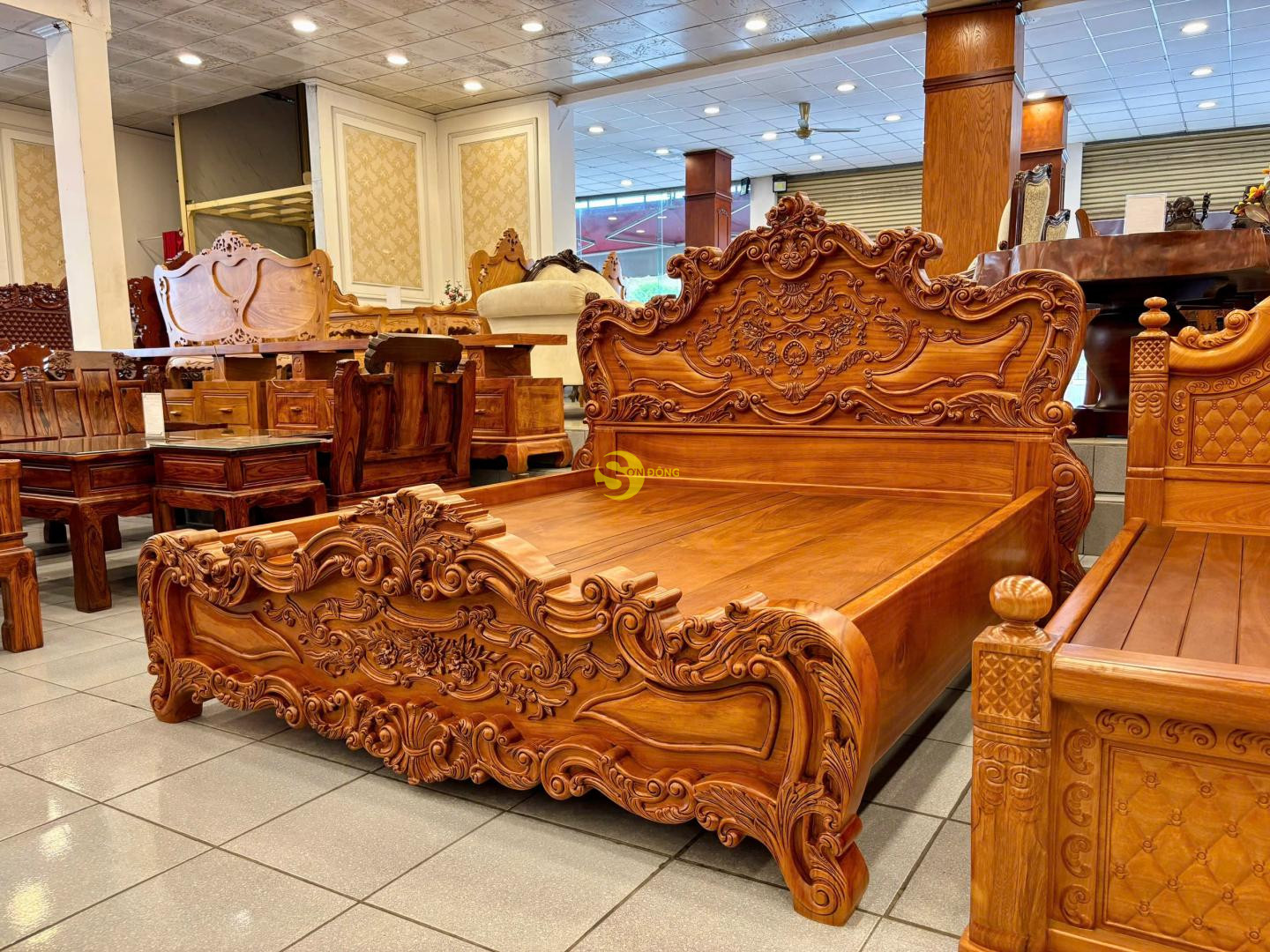 Giường ngủ cổ điển Châu Âu gỗ gõ đỏ 1,8x2m GN20 4 Giường ngủ cổ điển Châu Âu gỗ gõ đỏ 1,8x2m GN20 - Ảnh 4