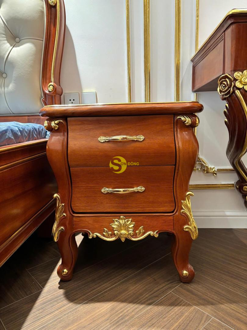 Tủ đầu giường gõ đỏ 520x450x600 dát vàng - TDG212