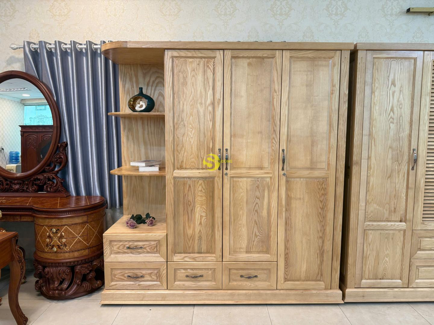 Tủ áo 2m - kệ trái gỗ sồi(cánh pano) - LCMTU22