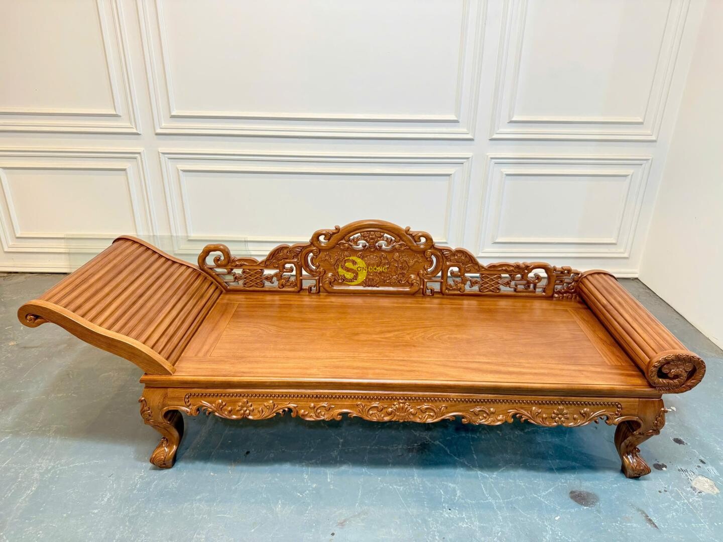 Ghế thư giãn gõ đỏ bên trái - LT09T