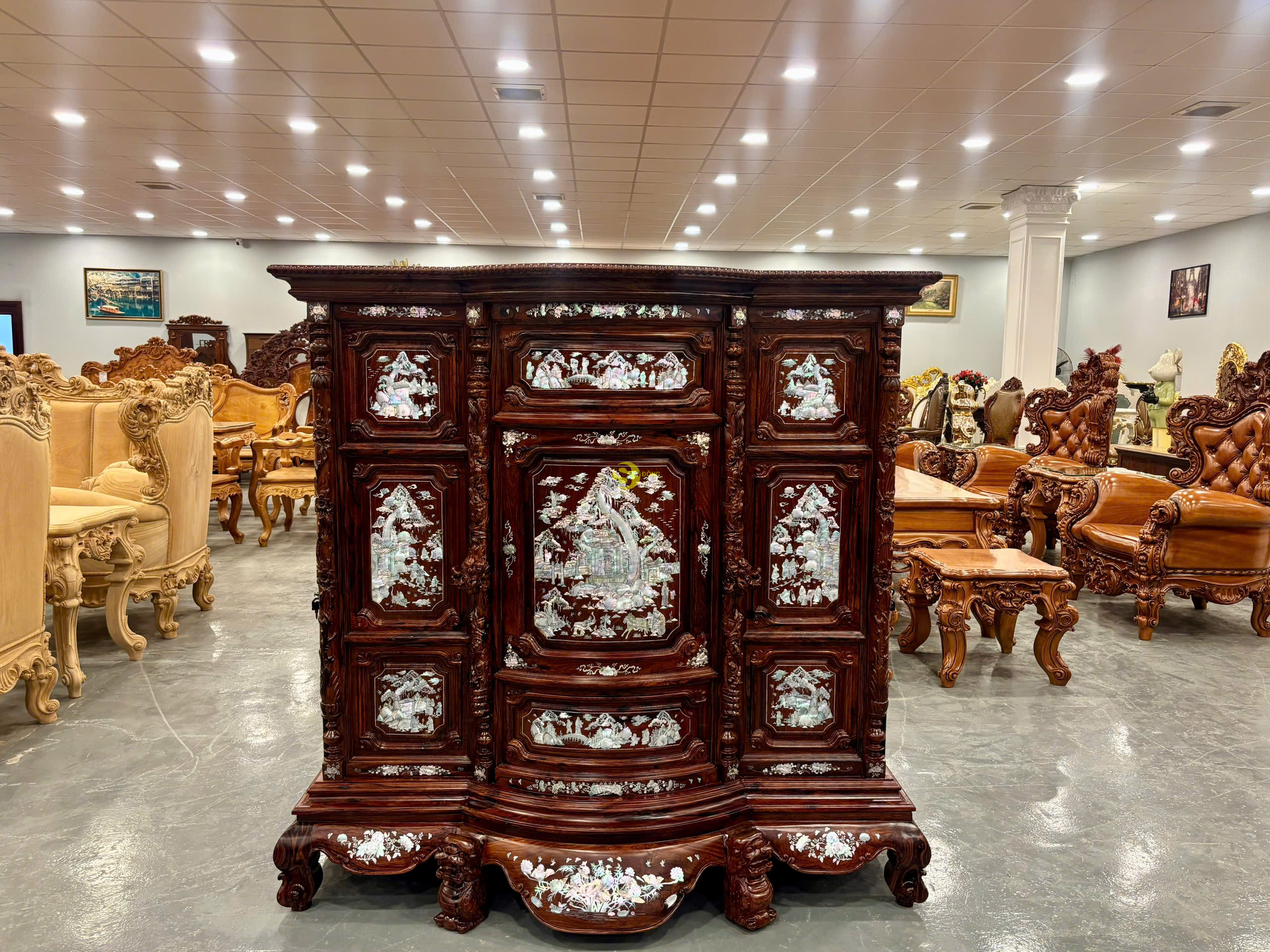Tủ thờ gỗ cẩm lai khảm ốc Thập Nhị Tứ Hiếu 1m53 - SD483