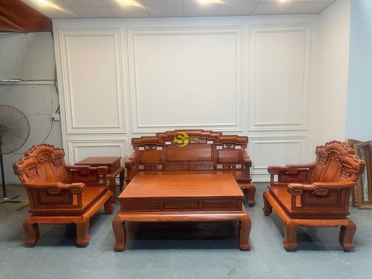Bộ bàn ghế triện mây gỗ hương đá 5 món chân 12